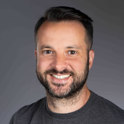 Ari Andricopoulos de RoomPriceGenie